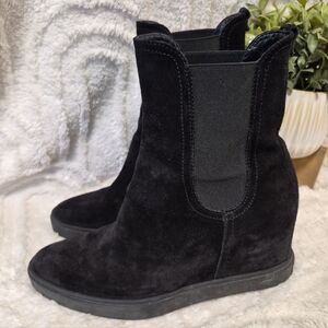 AGL Black Suede Chelsea Boots Hidden Wedge Heel Pointed Toe Sz 10.5 US 41 EU